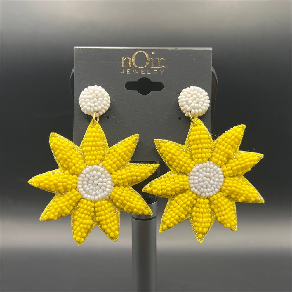 nOir 3" Seed Beaded Daisy/Sunflower Earrings White/Yellow Stud Closure